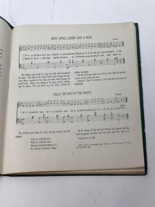 OLD ENGLISH AND AMERICAN GAMES FOR SCHOOL AND PLAYGROUND