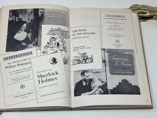 THE RELATIONSHIP BETWEEN TYPE AND ILLUSTRATION IN BOOKS AND BOOK JACKETS