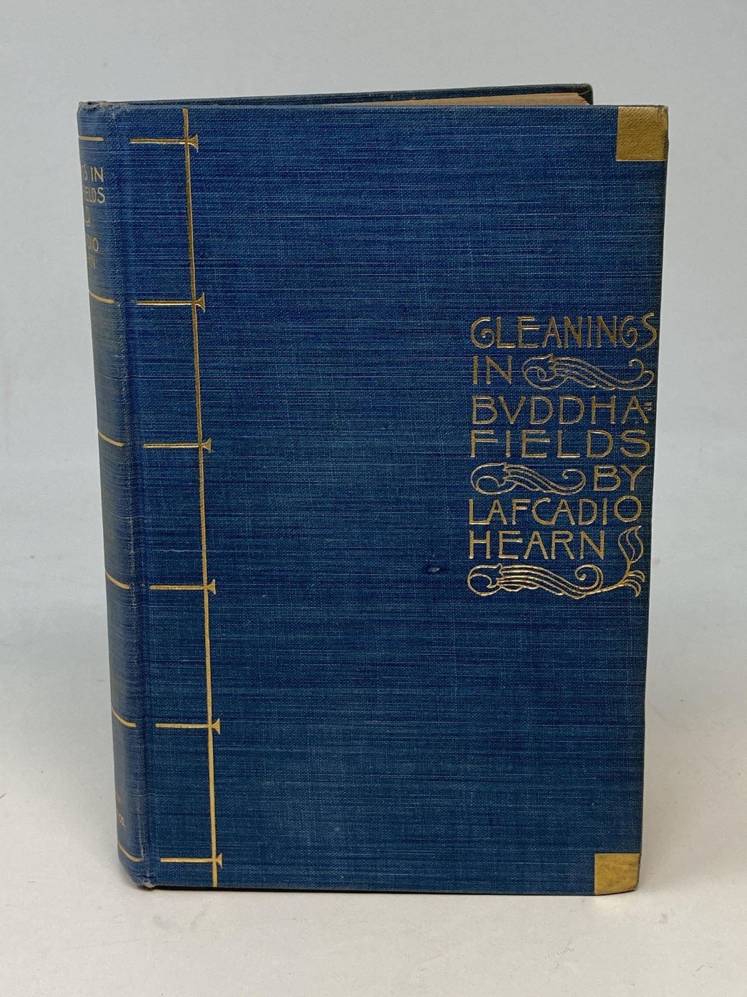 GLEANINGS IN BUDDHA-FIELDS: STUDIES OF HAND AND SOUL IN THE FAR
