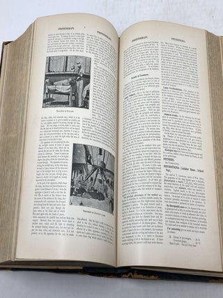 CYCLOPEDIA OF PRACTICAL MEDICINE AND SURGERY : A CONCISE REFERENCE BOOK, ALPHABETICALLY ARRANGED OF MEDICINE, SURGERY, OBSTETRICS, MATERIA MEDICA, THERAPEUTICS, AND THE VARIOUS SPECIALTIES, WITH PARTICULAR REFERENCE TO DIAGNOSIS AND TREATMENT