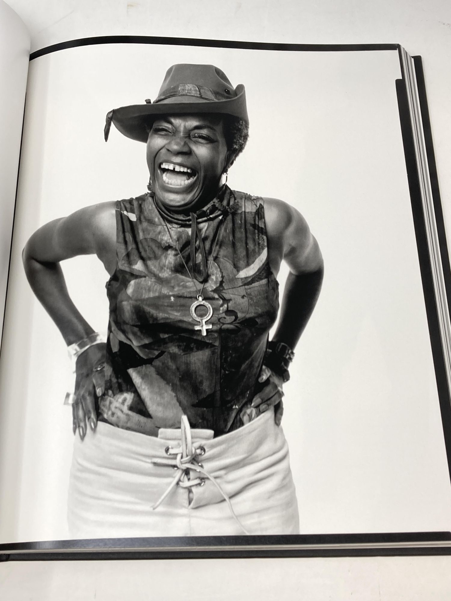 MURALS AND PORTRAITS | Richard Avedon